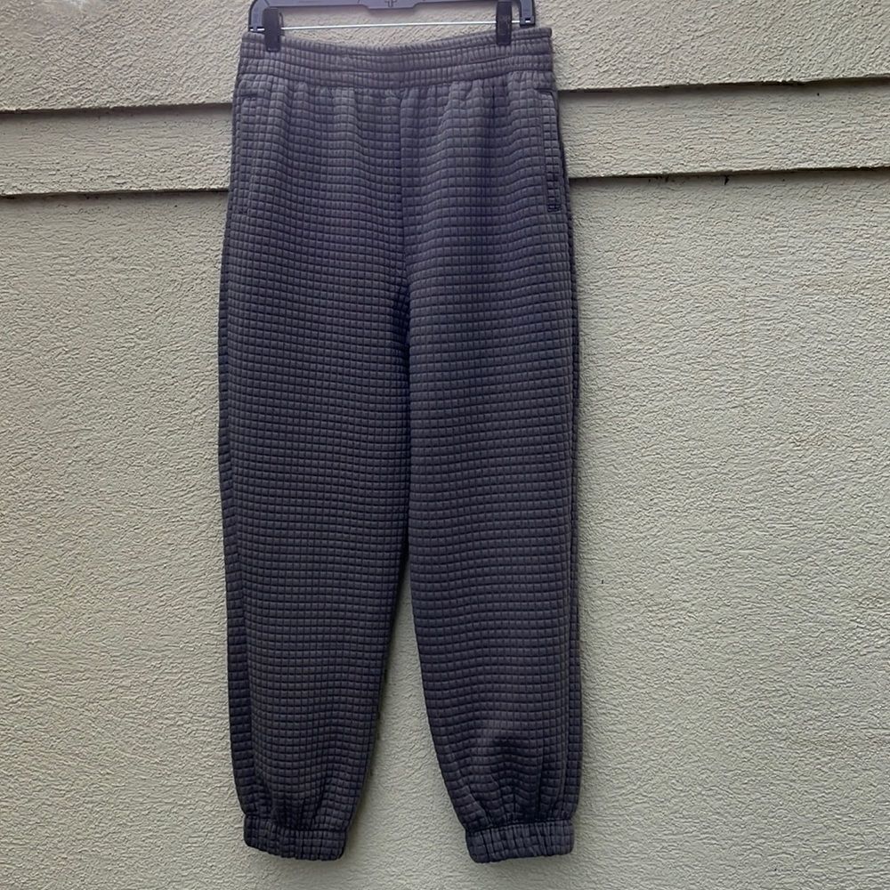 NWT Factorie Waffle Fleece Trackpant in plum kitten color size L